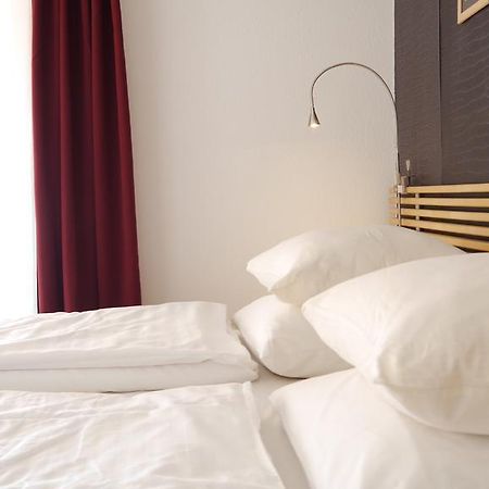 Monaco Pool Sea View Apartments 보솔레이 외부 사진