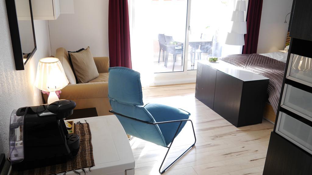 Monaco Pool Sea View Apartments 보솔레이 외부 사진