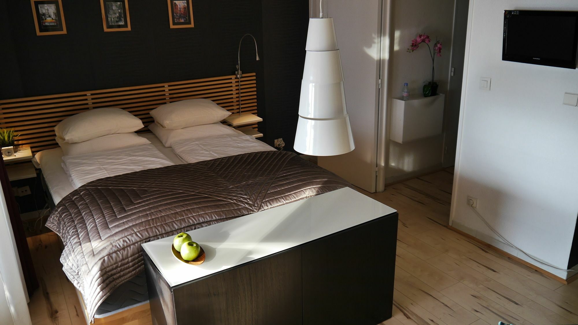 Monaco Pool Sea View Apartments 보솔레이 외부 사진