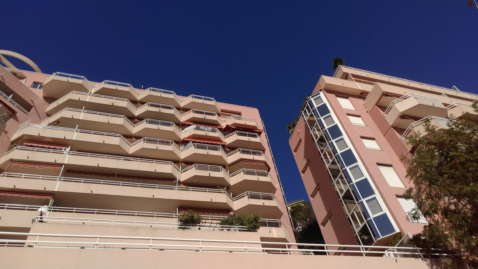Monaco Pool Sea View Apartments 보솔레이 외부 사진