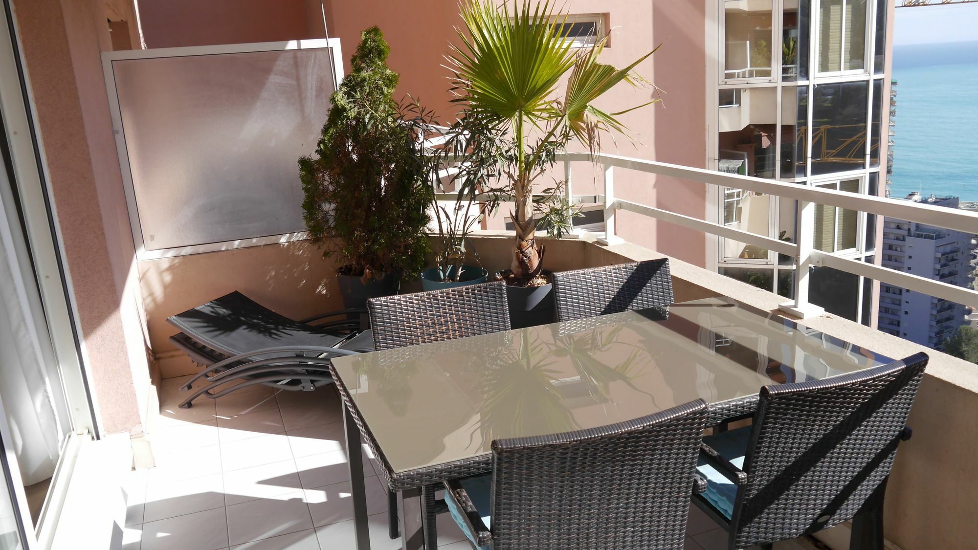 Monaco Pool Sea View Apartments 보솔레이 외부 사진